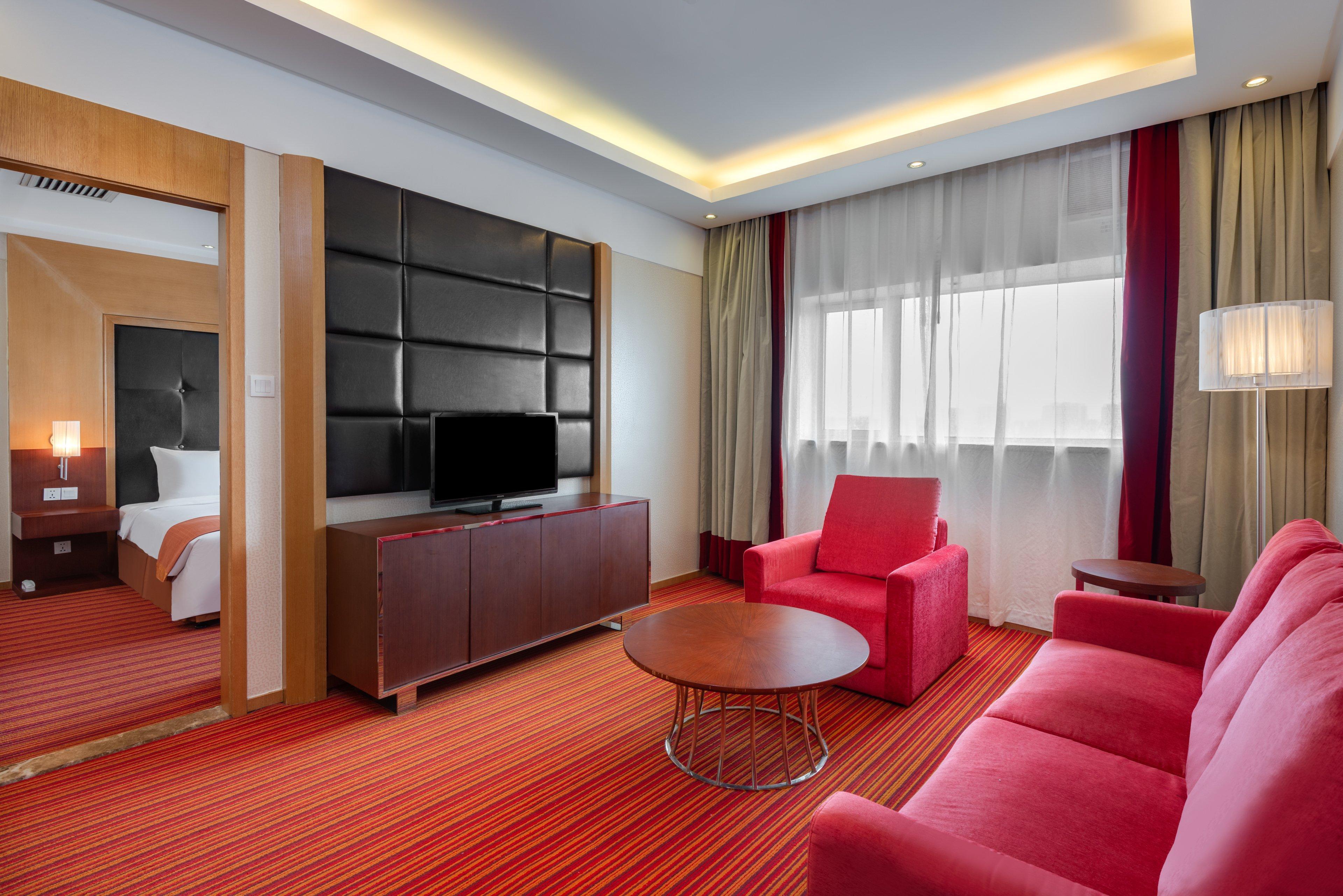 Holiday Inn Express Shanghai New Hongqiao, An Ihg Hotel Екстериор снимка